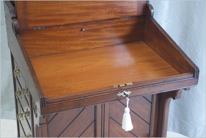 4027 Antique Walnut Arts & Crafts Davenport Desk (11)